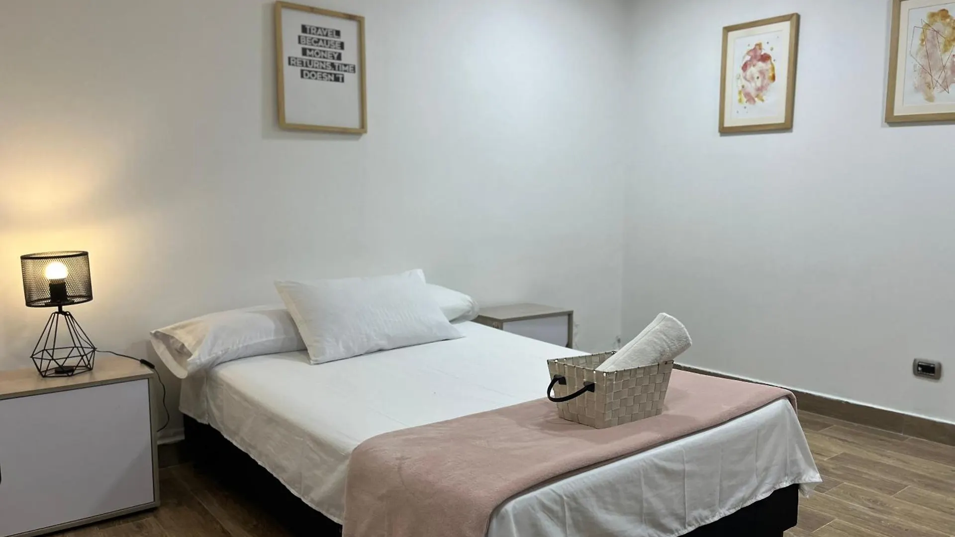 Easyhouse Bed & Breakfast Medellin Colombia