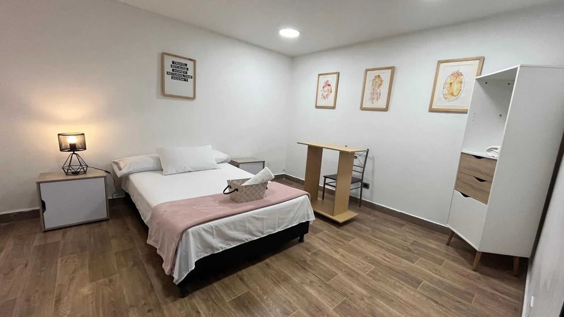 Easyhouse Bed & Breakfast Medellin