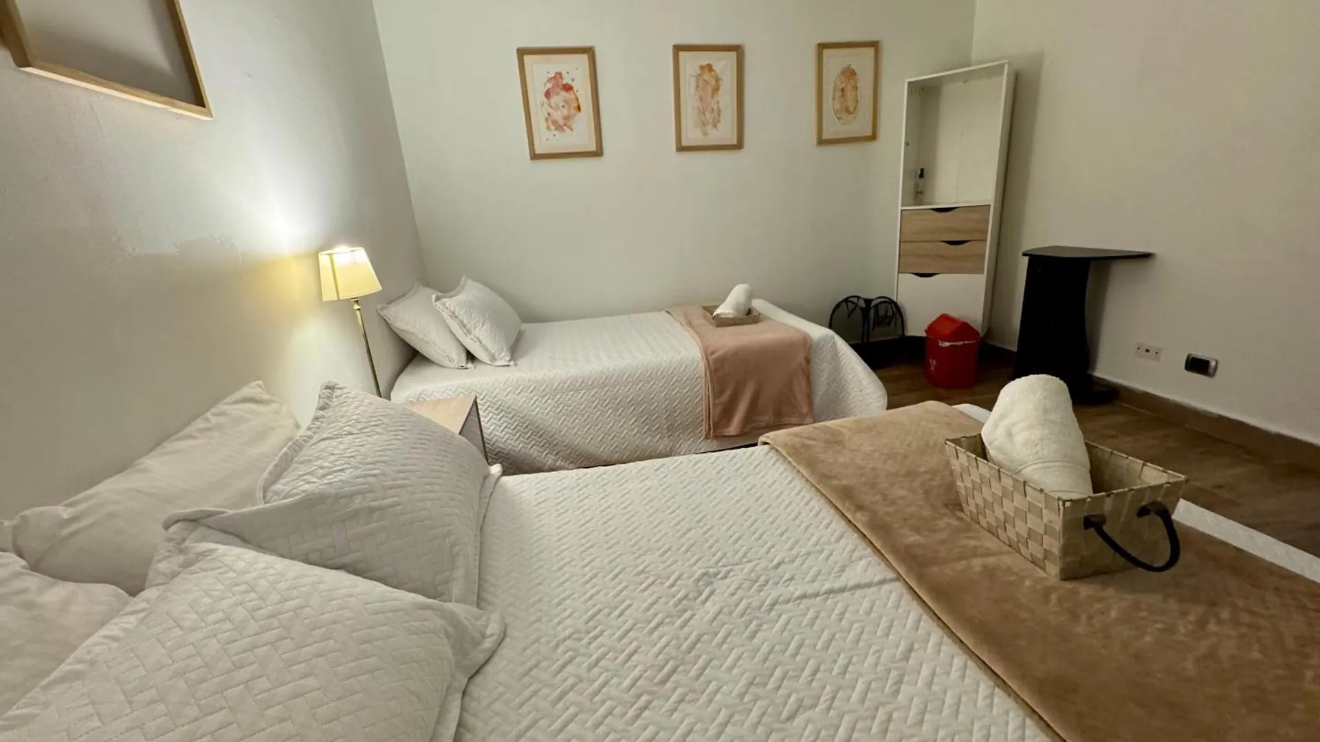 Easyhouse Bed & Breakfast Medellin