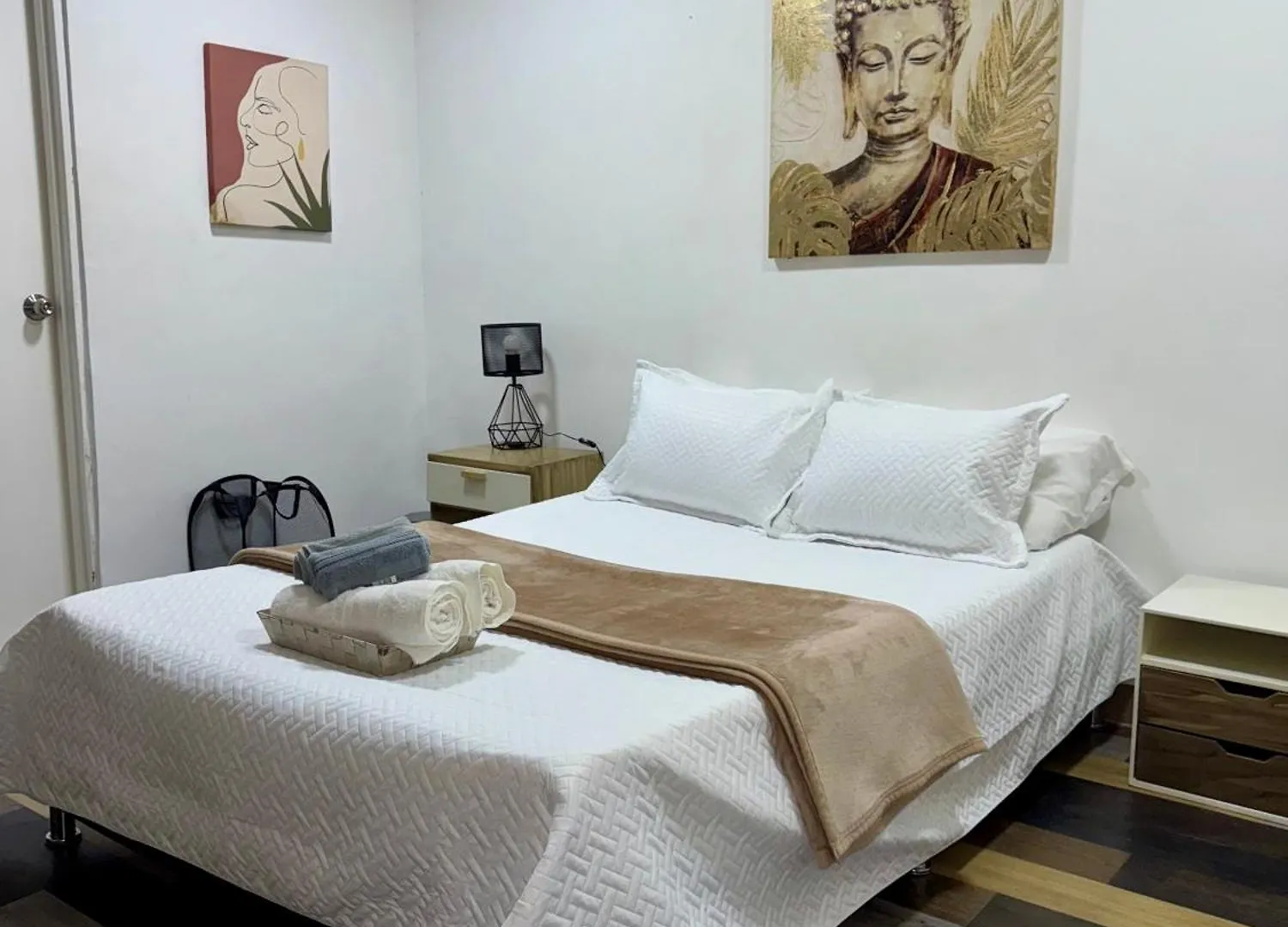 Easyhouse Bed & Breakfast Medellin