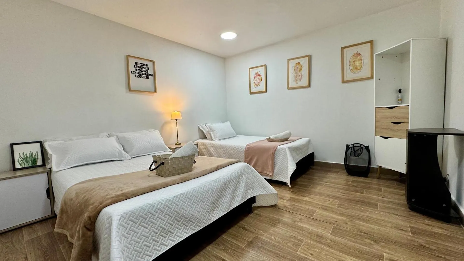 Easyhouse Bed & Breakfast Medellin