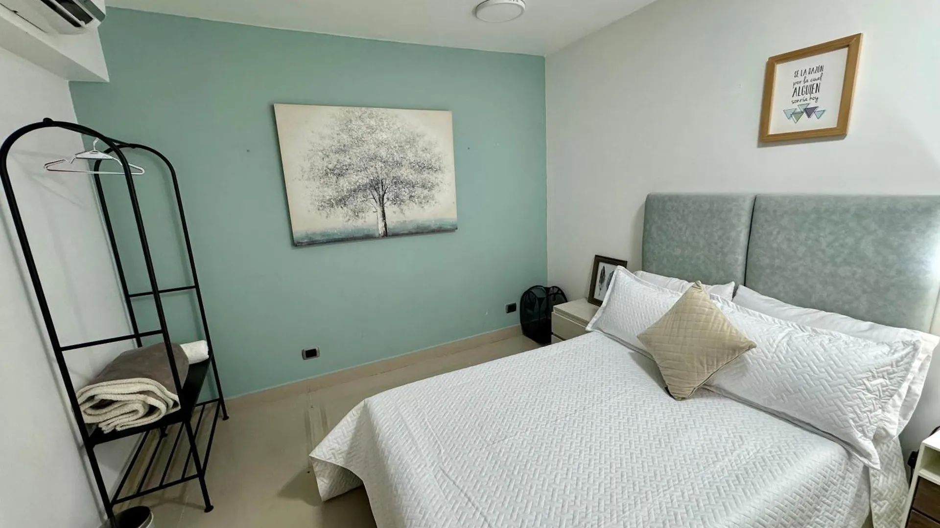 Easyhouse Bed & Breakfast Medellin